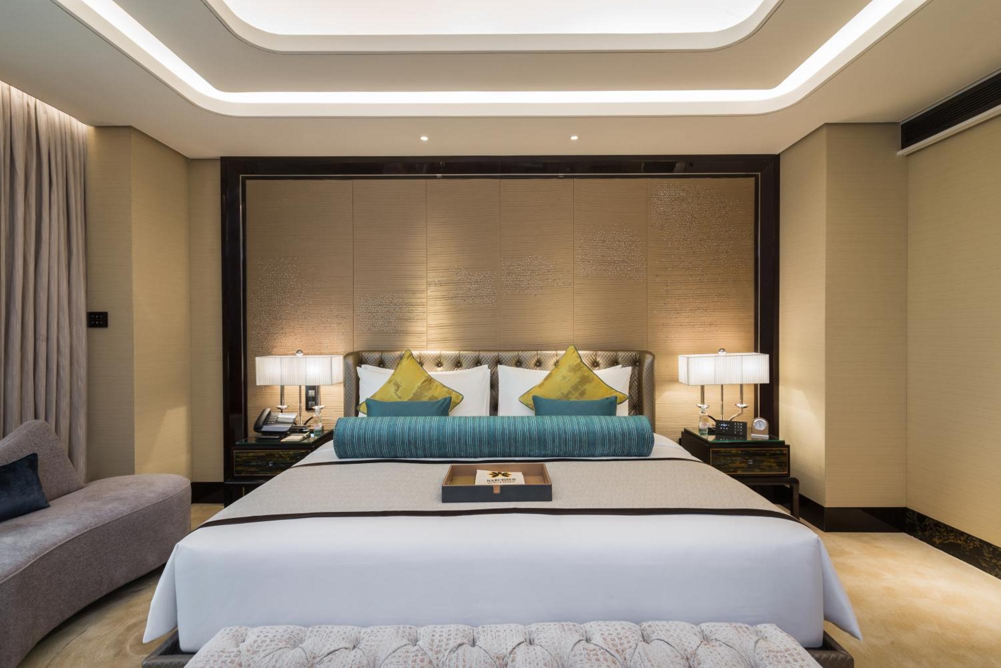 Narcissus Al Hamra Hotel Jeddah Ngoại thất bức ảnh A bedroom at the hotel