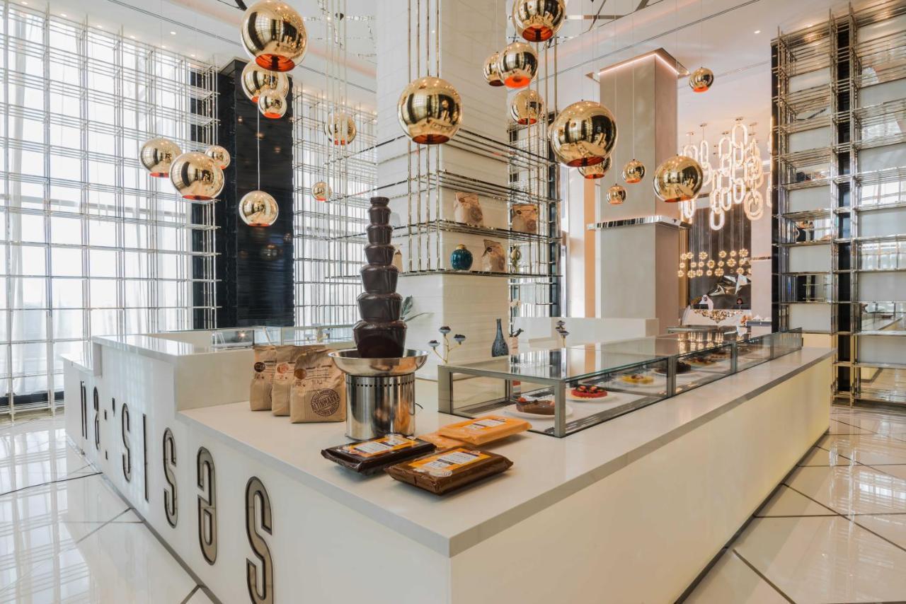 Narcissus Al Hamra Hotel Jeddah Ngoại thất bức ảnh The Chocolate Bar