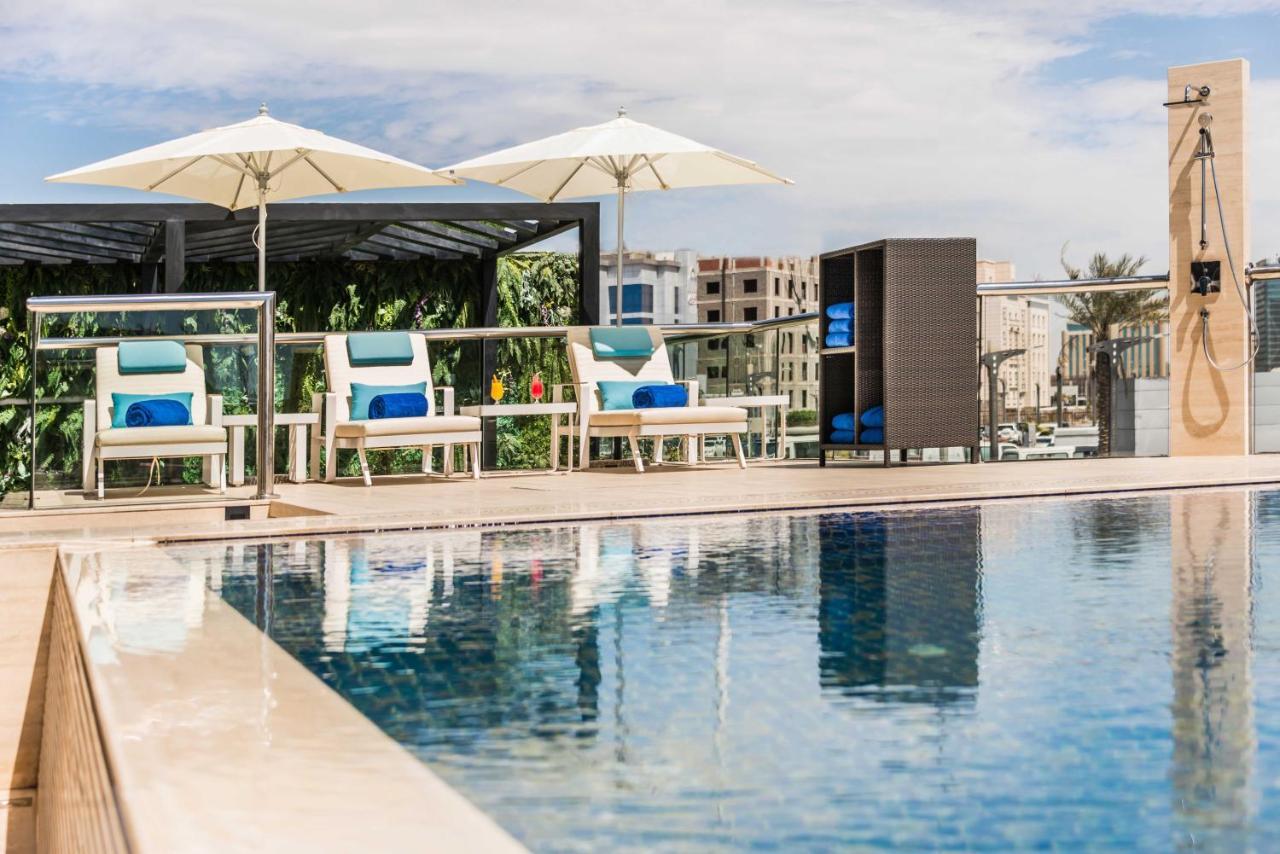 Narcissus Al Hamra Hotel Jeddah Ngoại thất bức ảnh Rooftop pool