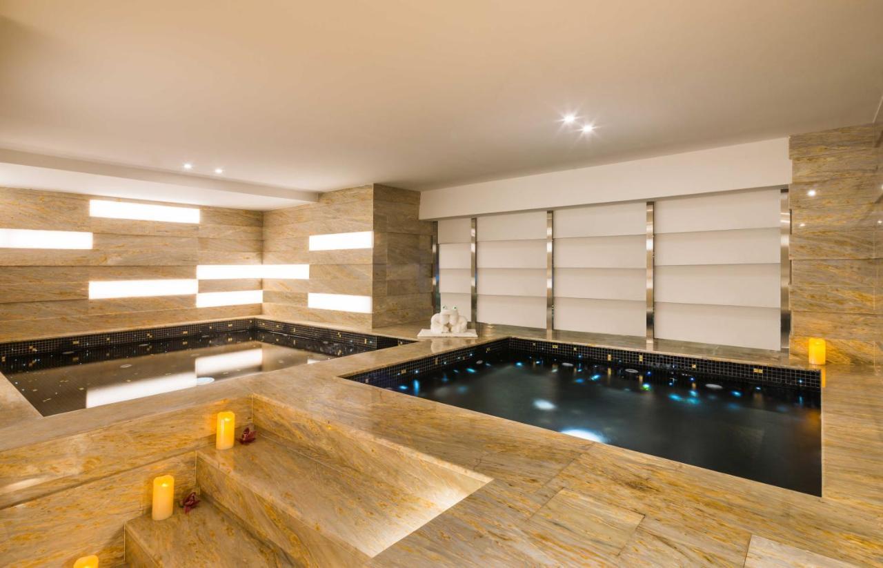 Narcissus Al Hamra Hotel Jeddah Ngoại thất bức ảnh A spa in a hotel