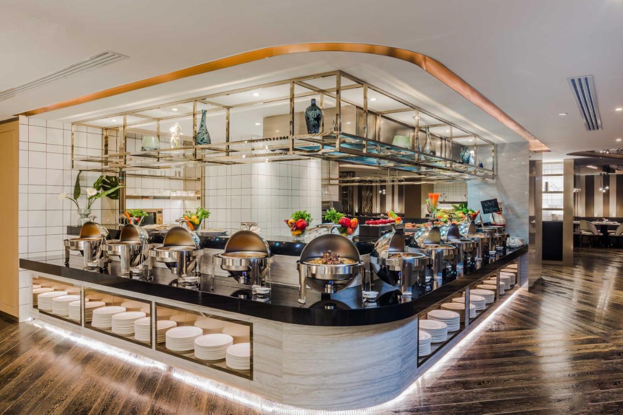 Narcissus Al Hamra Hotel Jeddah Ngoại thất bức ảnh The buffet at the hotel