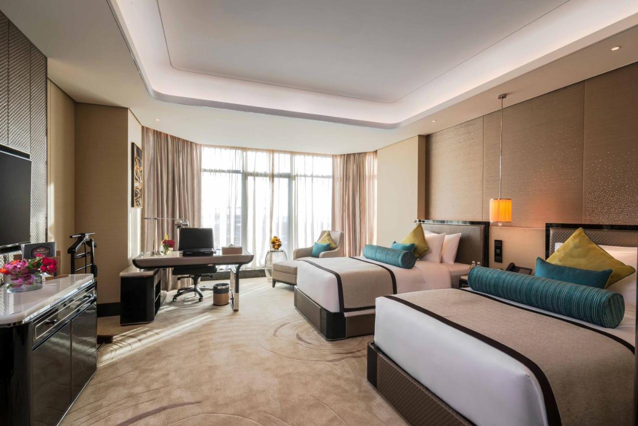 Narcissus Al Hamra Hotel Jeddah Ngoại thất bức ảnh Deluxe Suite